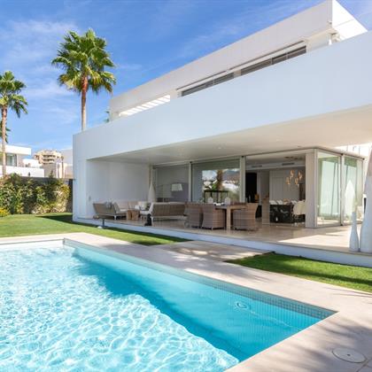 Villa For sale Marbella (29600)